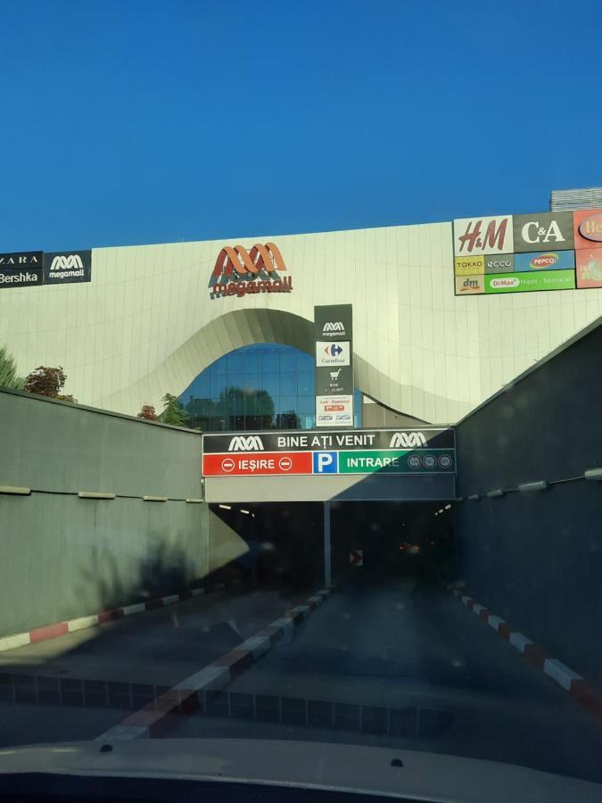 Royal Studio National Arena - Free Parking بوخارست المظهر الخارجي الصورة